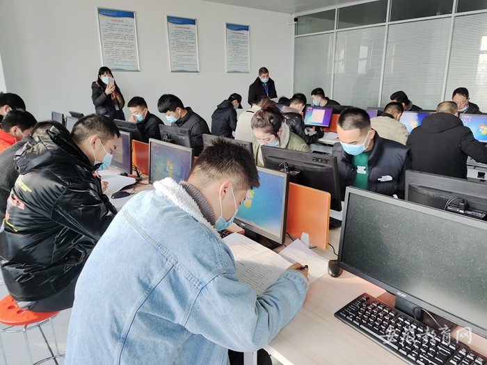 技能升級助力轉型 肥西縣職業技術學校圓滿完成退役軍人計算機專業技能培訓考核